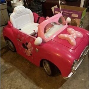 HUF Pink Minnie Mouse Convertible Ride-On